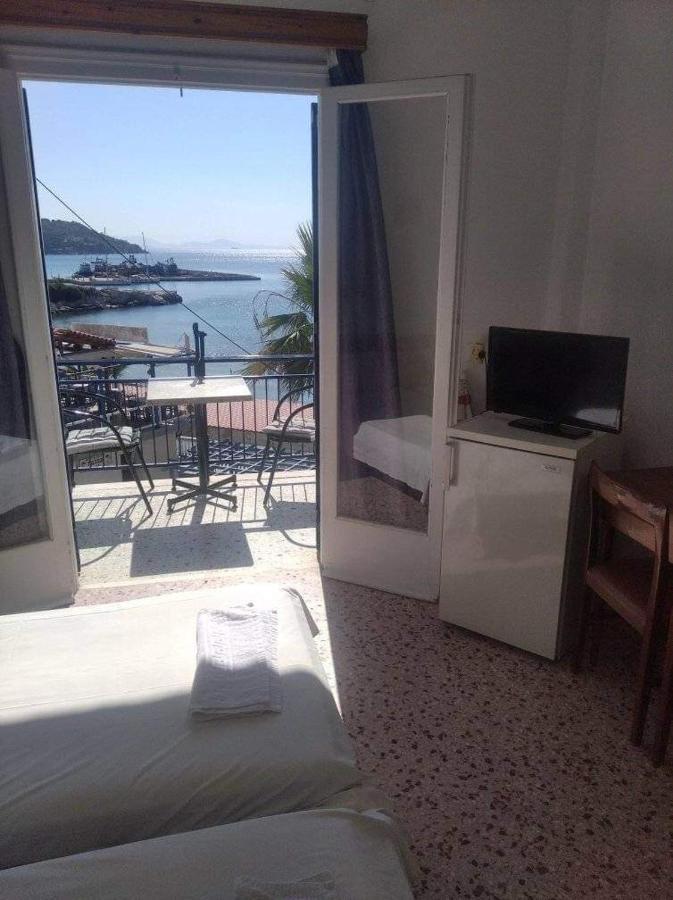 Ammoudia Rooms Agia Marina  外观 照片