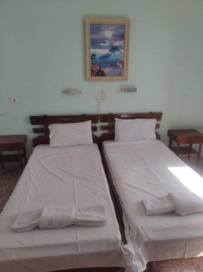 Ammoudia Rooms Agia Marina  外观 照片
