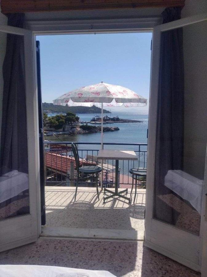 Ammoudia Rooms Agia Marina  外观 照片
